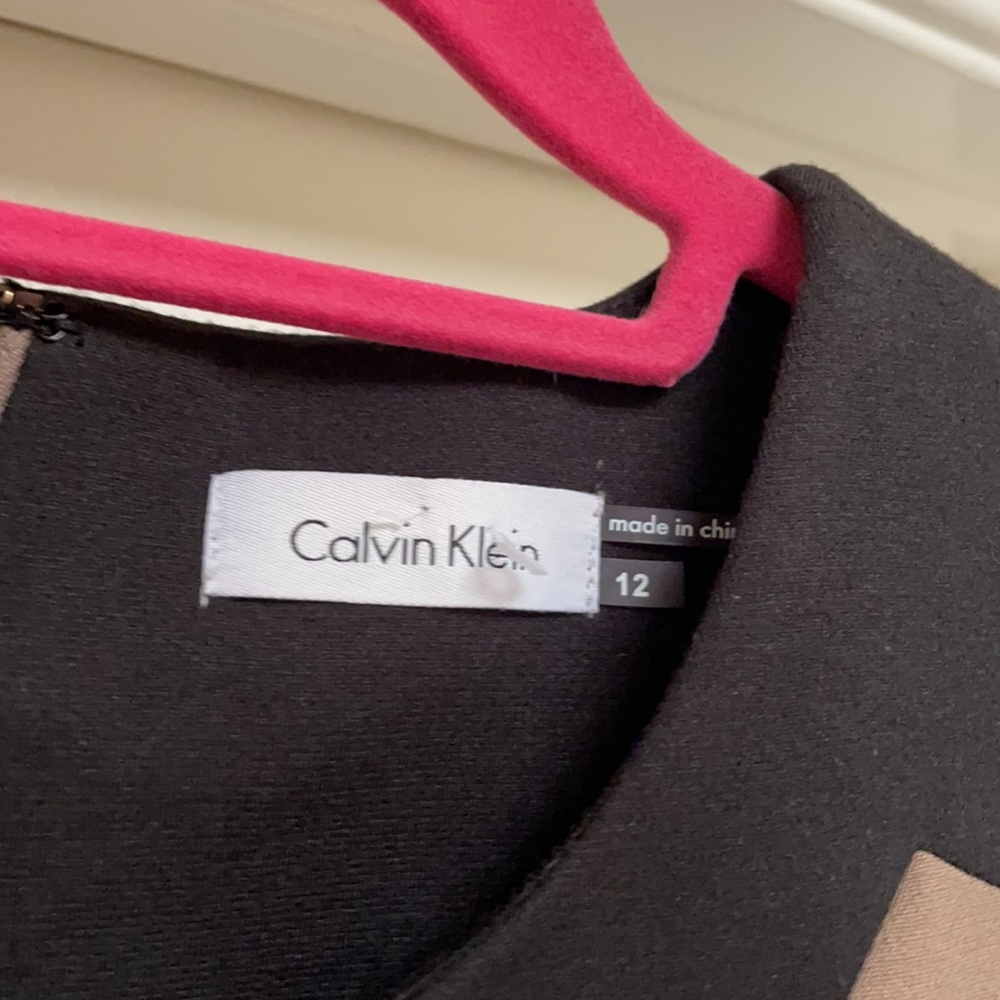 Dress - Picture 6 of 6